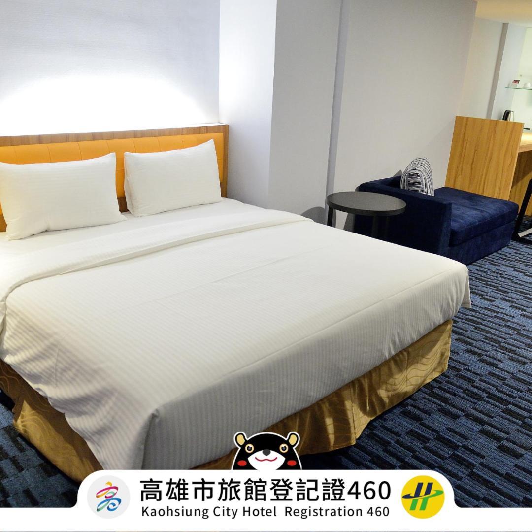 Bamboo Hotel Kaohsiung Bagian luar foto