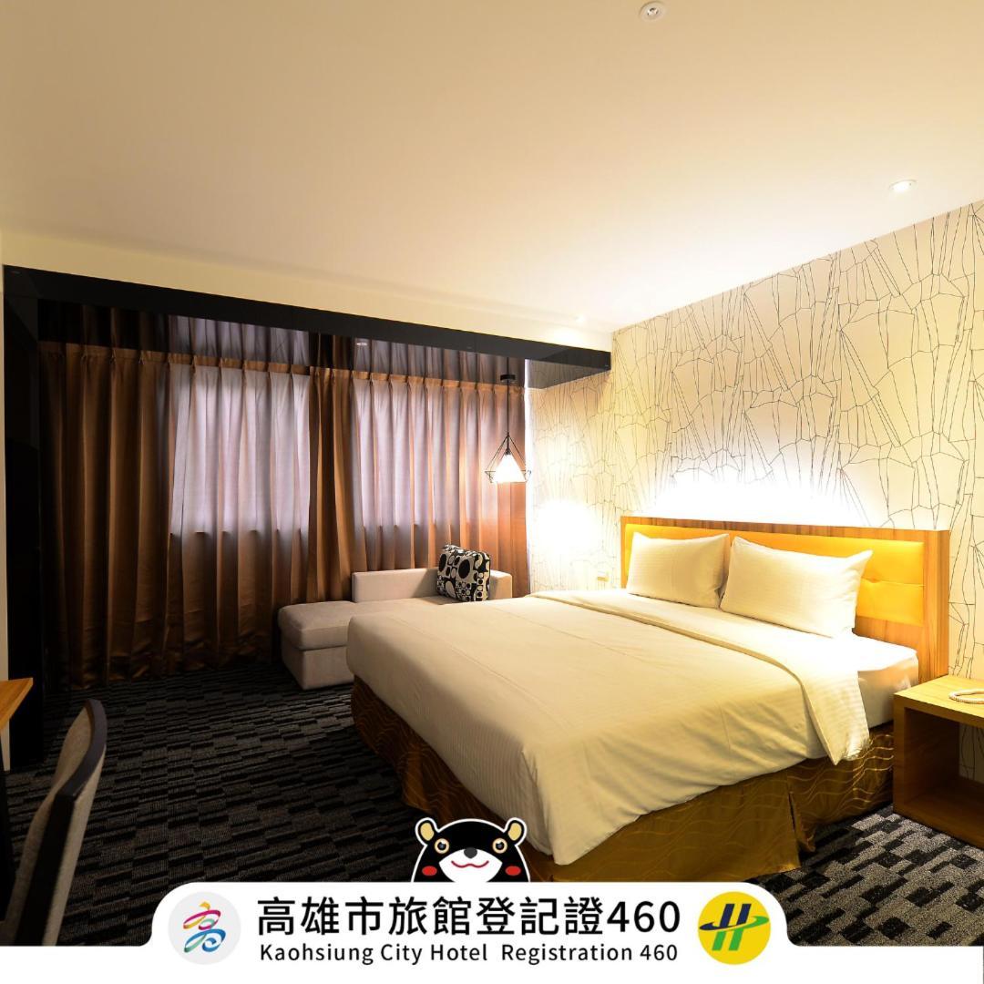 Bamboo Hotel Kaohsiung Bagian luar foto