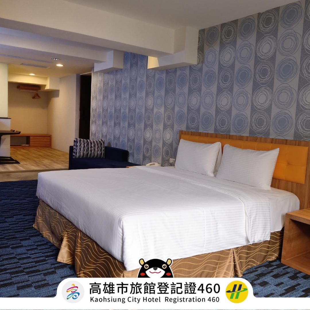 Bamboo Hotel Kaohsiung Bagian luar foto