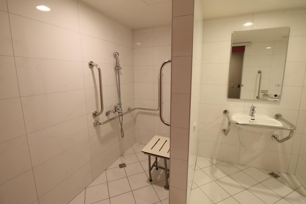 Bamboo Hotel Kaohsiung Bagian luar foto